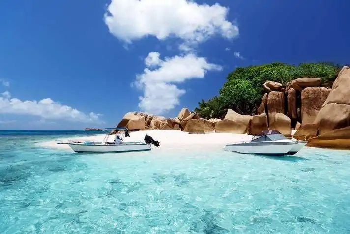Seychelles cruise for the New Year