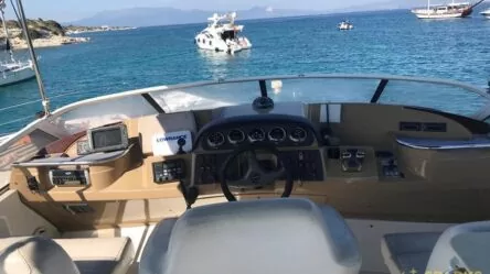 Motor yacht CARVIER