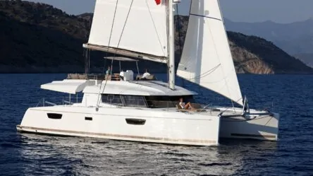 Rent a cabin on the yacht Ipanema 58
