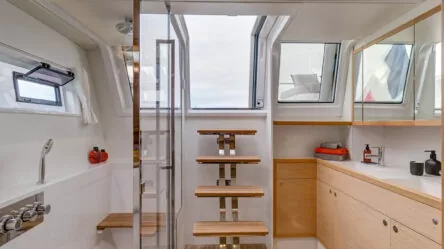 Rent a cabin on the yacht Lagoon 620