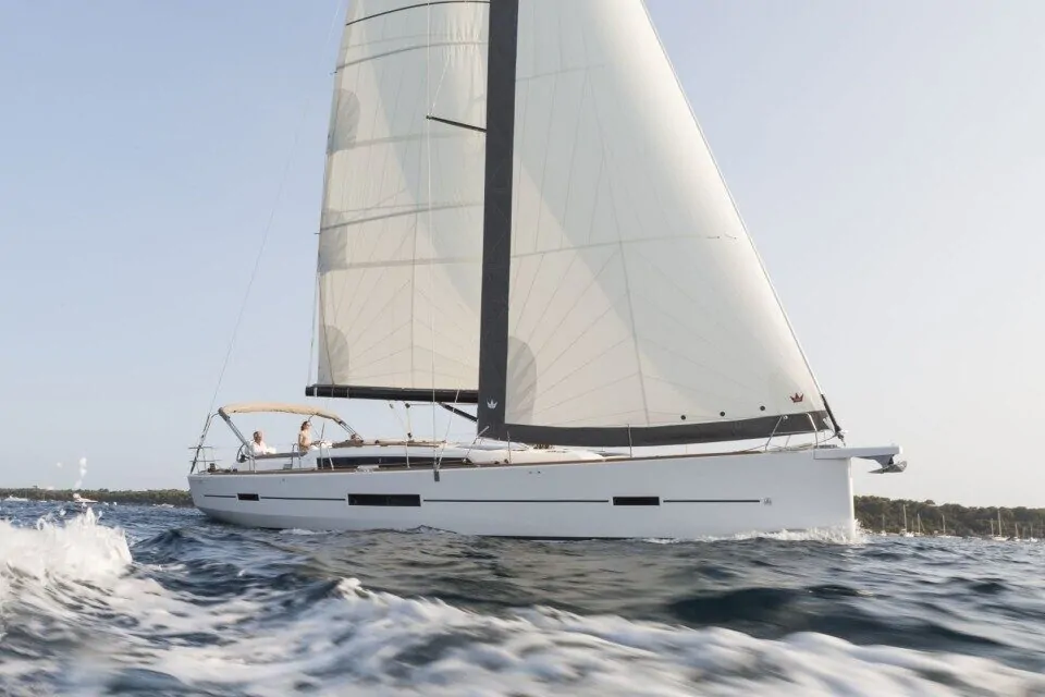 Sailing yacht Dufour 520 Grand Large