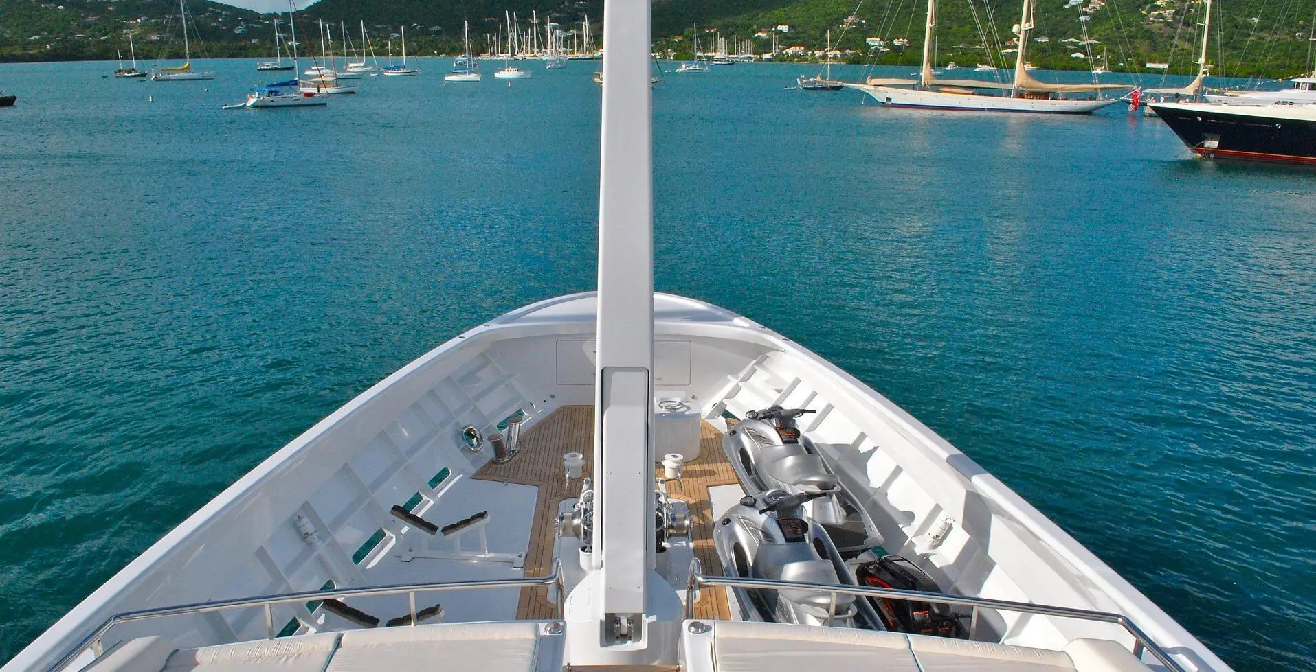 Tours on the yacht in Antigua and Barbuda